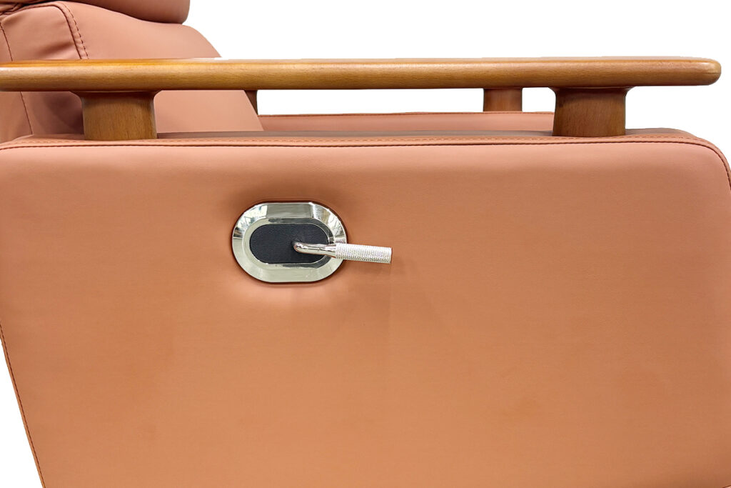 Side pull handle on manual recliner chair for easy recline